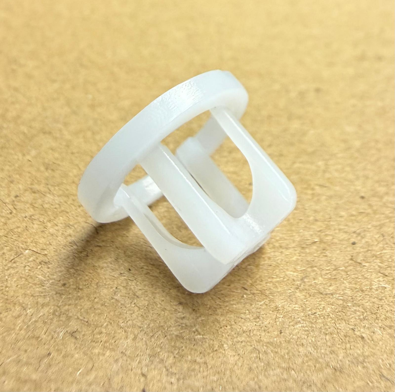 Titan 0516304 Upper Cage